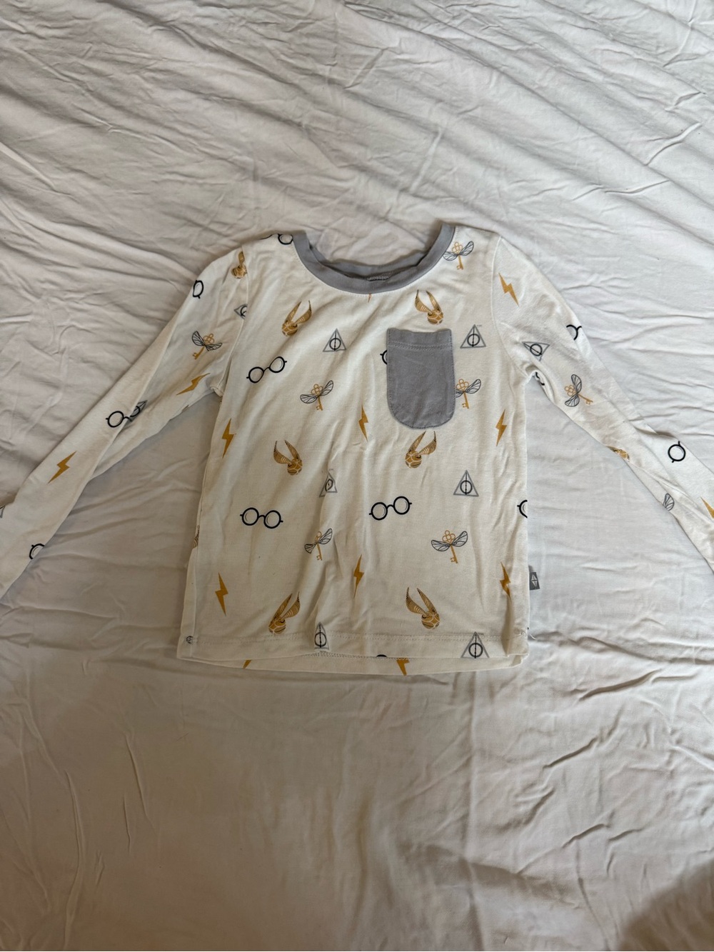 Kyte BABY Cream Long-Sleeve Graphic Pocket Tee with Gray Trim